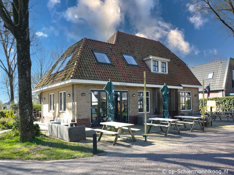 buitenaanzicht Strandbanck